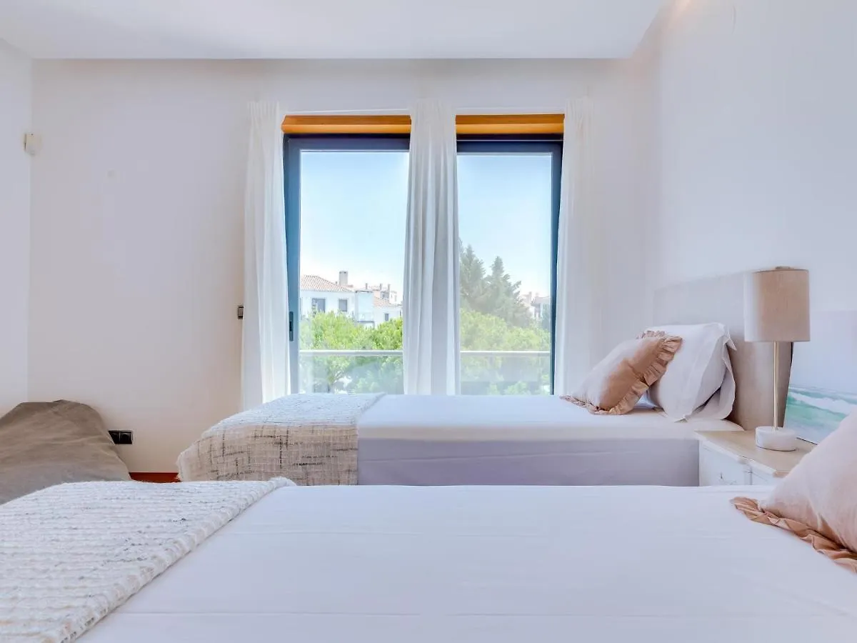 Vale Do Lobo, 'Golf By The Pool' 2 Bedroom Apartment Portugal