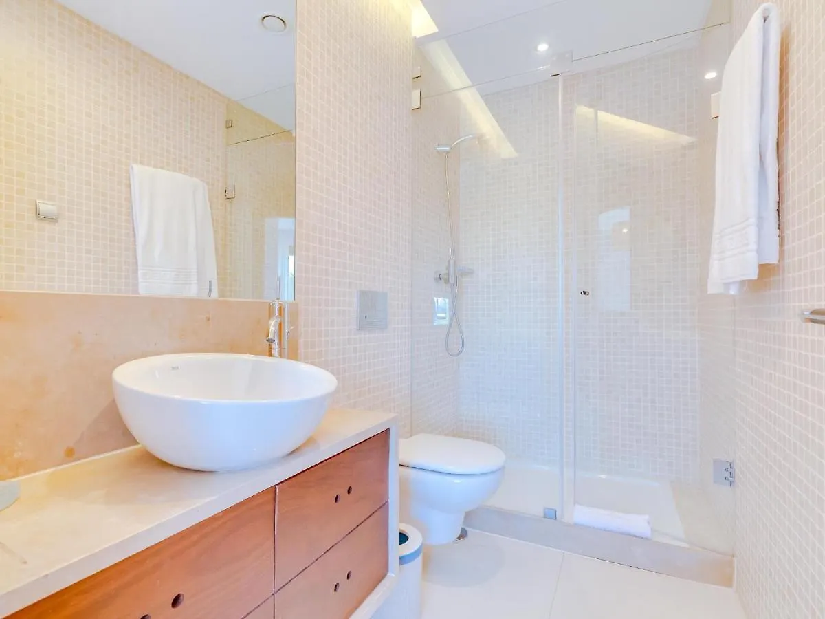 Vale Do Lobo, 'Golf By The Pool' 2 Bedroom Apartment